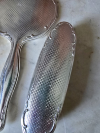 Brocante zilverkleurige kaptafelset handspiegel