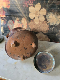 Antieke aardewerken doofpot