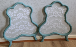 Kleine oude raamhor bloemen