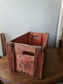 Oud doorleefd houten kistje nr1