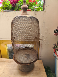 Brocante stolp op voet