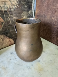 Antiek bronzen kan