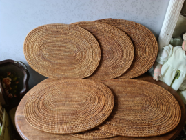 Ovale rotan placemats onderzetters