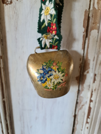 Oude koperen koeienbel nr12