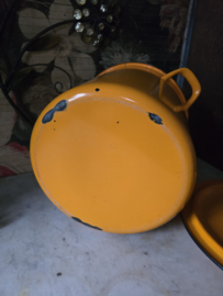 Vintage oranje emaille pan Japy
