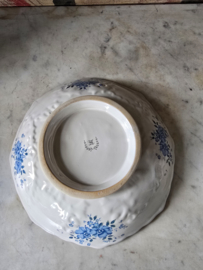 Brocante lampetkan met schaal bloemetjes