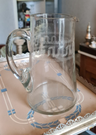 Antiek glazen waterkan