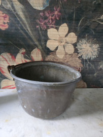 Antiek koperen bak ketel