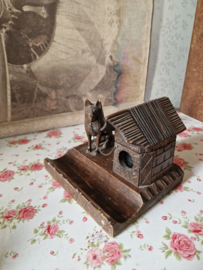 Bewerkt houten inktstel herder hond