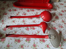 Rood emaille lepelrek