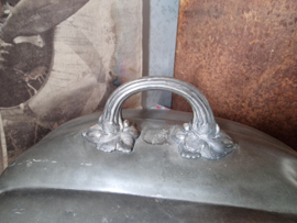 Antiek tinnen cloche foodcover Walker&Hall