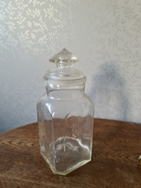 Oude glazen snoeppot stolppot