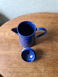 Blauw emaille gespikkelde koffiepot