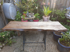 Industriële tafel tuintafel eettafel iepen blad gietijzeren onderstel