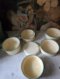Creme emaille rantang etensdrager