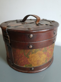 Rond houten koffertje kistje