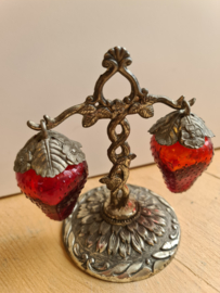 Vintage verzilverde glazen peper en zout stel aardbei