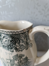 Oude brocante waterkan