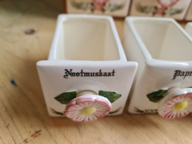 Antiek brocante kruidenkastje koffie thee suiker