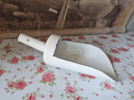 Wit emaille grutters schep nr1