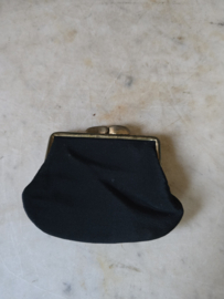 Antiek petit point beursje nr1