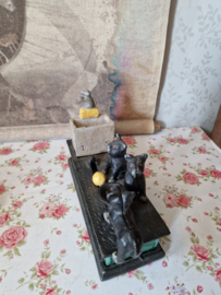 Gietijzeren spaarpot cat and mouse