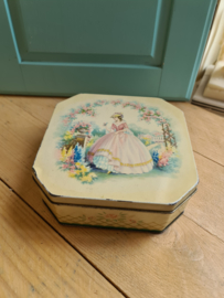 Brocante blikken koektrommel victoriaanse dame