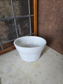 Oude witte puddingvorm