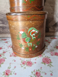 Oude houten potten haan