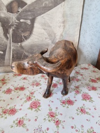 Houten beeld buffel nr1