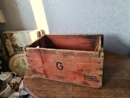 Oud doorleefd houten kistje nr3