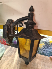 Buitenlamp lantaarn geel glas