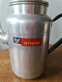 Oude grote aluminium pruttelpot Artola
