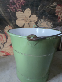 Reseda groen emaille emmer