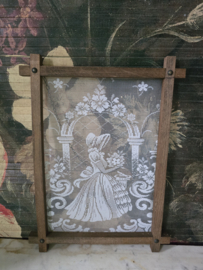Antiek houten raamhor nr50 victoriaanse dame
