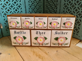 Antiek brocante kruidenkastje koffie thee suiker