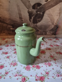 Reseda groen emaille koffiepot