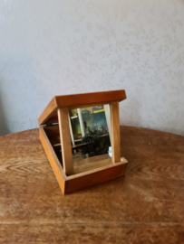 Oud houten scheerkist met spiegel