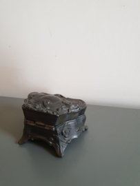 Antiek tinnen ringendoosje sieradendoosje nr1
