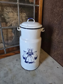 Wit emaille melkbus melkmeisje