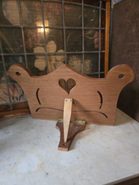 Oude houten boekenstandaard lessenaar