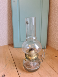 Oude glazen olielamp nr1