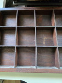 Oude houten letterbak nr1