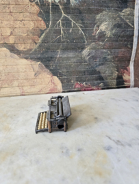 Puntenslijper typemachine nr37