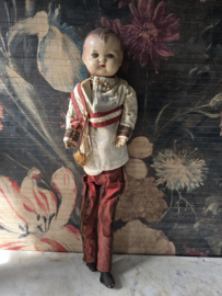 Antieke staande pop jongen ANJO