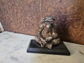 Verzilverd beeldje chimpansee WNF