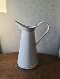 Wit emaille waterkan nr1