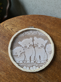 Brocante muurhanger raamhanger poezen