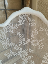 Brocante wit houten raamhor bloemetjes