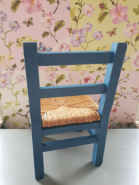 Blauw houten kinder stoel stoeltje
